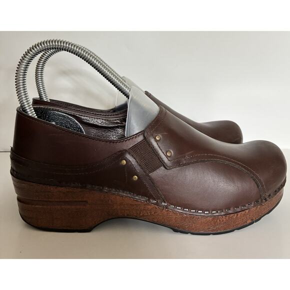 Dansko Stacie Sz 37 US 6 1/2 - 7 Clogs Comfort Brown Leather Clogs Slip On Shoes - Picture 4 of 6